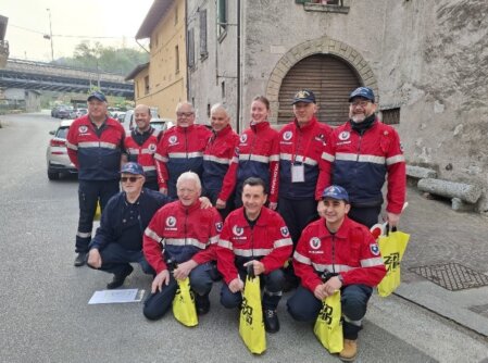 Gruppo soci Volontari ANC gara ciclistica Colnago 2026