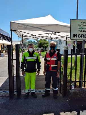 Volontari ANC Valsabbina presso struttura Vaccinazioni